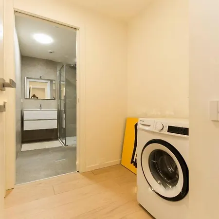 Downtown East Water Front 热那亚