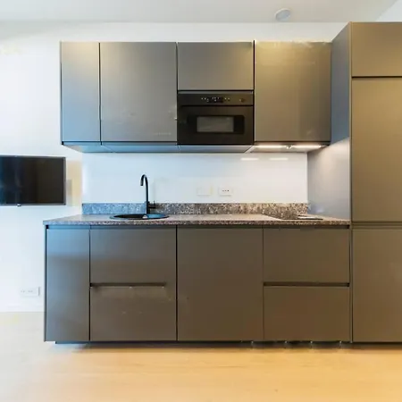 Downtown East Water Front Appartement