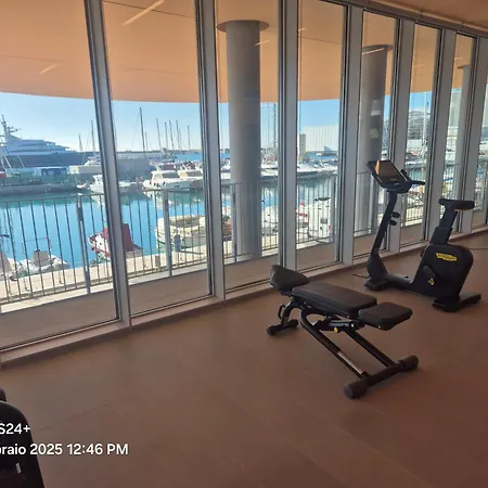 Downtown East Water Front * Genova