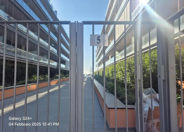 Downtown East Water Front Apartament *