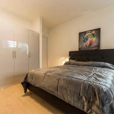 Daire Downtown East Water Front *